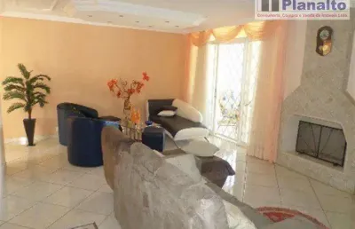 Casa com 4 quartos à venda no Caxambu, Jundiaí 