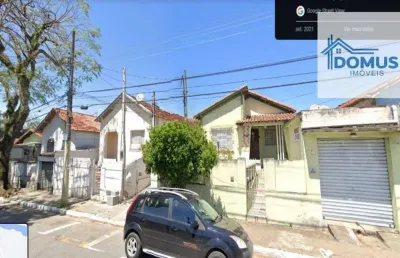 Terreno de 305 m² com 3 casas construídas,  por 450.000,00