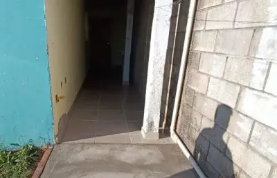 Alugue já casa no bairro monterrey em louveira-sp! 1 quarto, 1 sala, 1 banheiro e 70,00m² de pura comodidade.