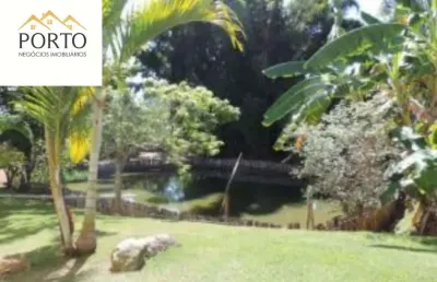 Excelente chácara com 3 dormitórios com piscina e churrasqueira