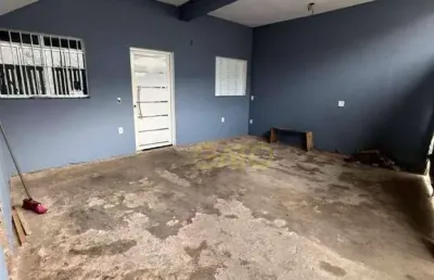 Casa com 3 quartos para alugar na Rua Indiana, Colina Maria Luíza (Jordanésia), Cajamar