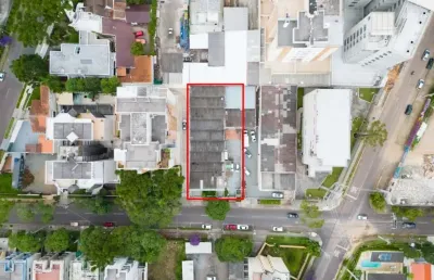 Terreno à venda na Rua Amazonas, 721, Água Verde, Curitiba