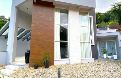 Casa mobiliada | czerniewicz | 3 quartos (1 suíte) | 312m²