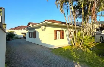 Casa com 1 quarto à venda no São Luís, Jaraguá do Sul 