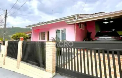 Casa em condomínio fechado l 3 quartos (1 suíte) | 68m²