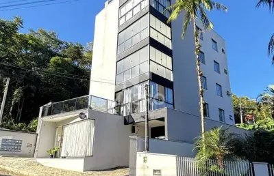 Czerniewicz | 3 quartos (1 suite) + escritório | 118m²