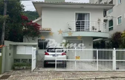 Casa com 3 quartos à venda em Bombas, Bombinhas 