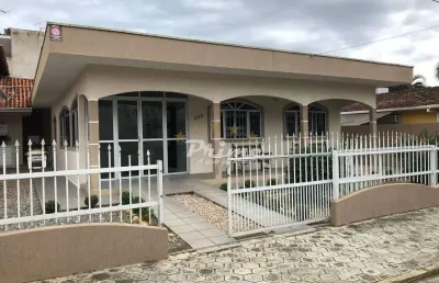 Casa com 3 quartos à venda no Centro, Bombinhas 