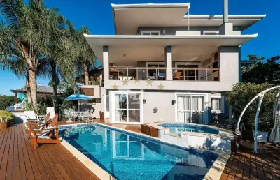 Casa com 5 quartos à venda no Centro, Bombinhas 