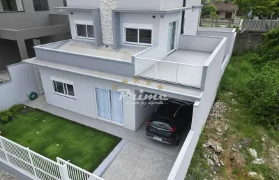 Casa com 6 quartos à venda em Zimbros, Bombinhas 