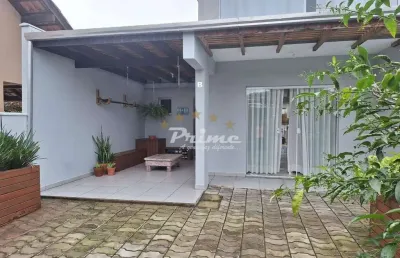 Sobrado a apenas 500m do mar de mariscal - bombinhas/sc