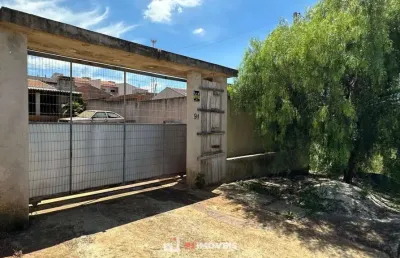 Casa com 1 quarto à venda na Rua Izaltino Antônio Ferreira, 91, Cará-cará, Ponta Grossa