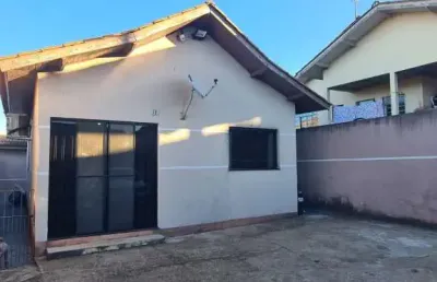 Casa com 3 quartos à venda na Rua Bicudo, 18, Colônia Dona LuÍza, Ponta Grossa