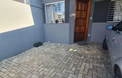 Casa com 2 quartos à venda na Rua Cornélio Procópio, 2012, Nova Rússia, Ponta Grossa