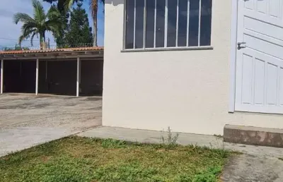 Casa em condomínio fechado com 2 quartos à venda na Rua Ucrânia, 1061, Uvaranas, Ponta Grossa
