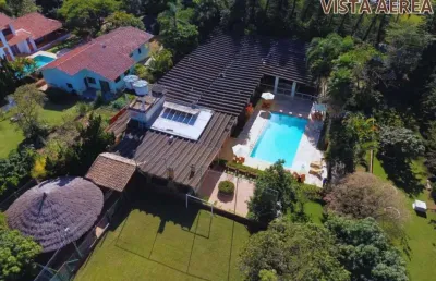 Chacara no interior de sp entre jundiaí e itu (50min de são paulo) com 6 suítes piscina hidromassagem área gourmet lareira