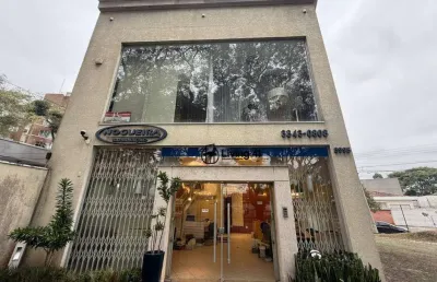 Ponto comercial com 4 salas para alugar na Avenida Presidente Getúlio Vargas, 3995, Água Verde, Curitiba