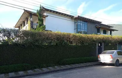 Casa de alto padrão com 4 dormitórios sendo 3 suíte - centro - jacareí