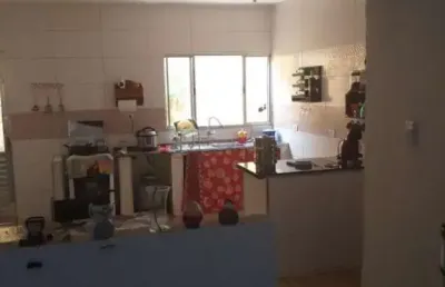 Casa 2 dormitórios com ponto comercial - santa inês - são josé dos campos