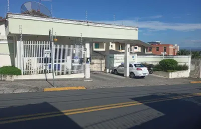 Linda casa em condomínio com 3 dormitórios 1 suíte  !!!