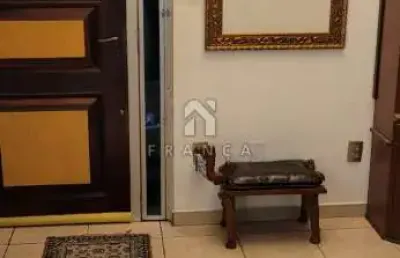 Casa com 5 quartos à venda no Centro, Jacareí 