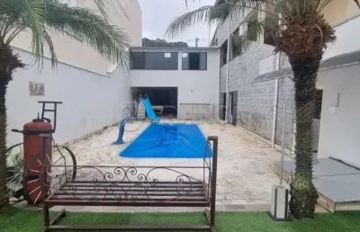 Casa com 3 dormitórios - piscina - parque dos sinos !!!