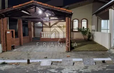 Casa em condominio 03 dormitórios sendo 01 suite - parque california jacareí sp