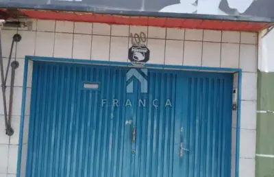 Casa com 3 quartos para alugar no Centro, Jacareí 