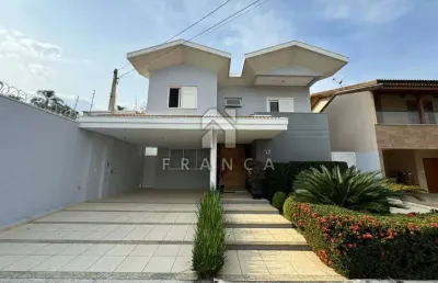 Casa em condomínio fechado com 4 quartos à venda na Cidade Jardim, Jacareí 