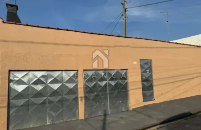 Casa com 5 quartos para alugar no Conjunto São Benedito, Jacareí 