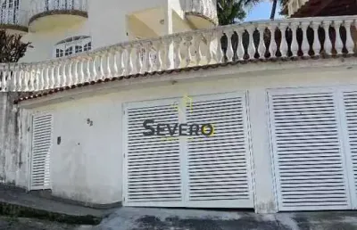 Casa com 3 quartos à venda na Rua Alonso de Faria, 967, Centro, São Gonçalo