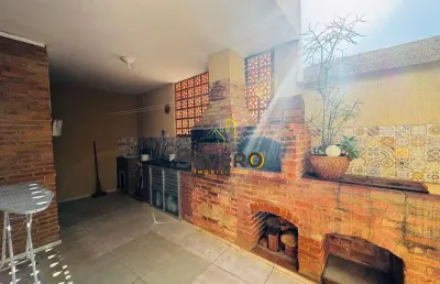 Casa térrea, 02 quartos, com garagem, no barro vermelho