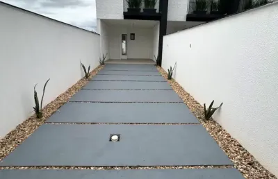 Lindíssimo geminado, pronto para morar, no bairro vila