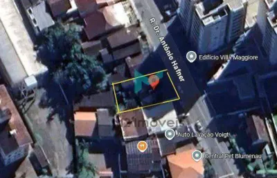 Terreno amplo com duas casas – excelente localização para investimento!