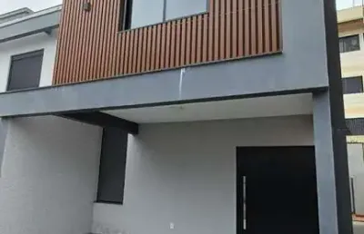 Moderna casa à venda no bairro ingleses - florianópolis/sc