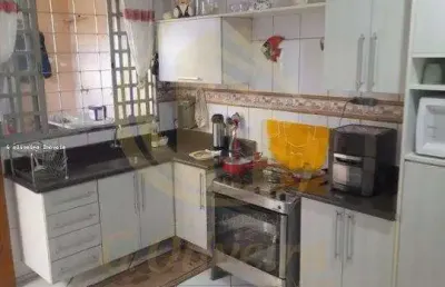 Imperdível casa à venda em várzea paulista-sp, parque guarani: 3 quartos, 1 suíte, 2 banheiros, 2 vagas, 222m².