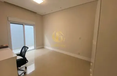 Casa em condomínio de alto padrão em jundiaí-sp: 3 quartos, 3 suítes, 3 salas, 5 banheiros, 4 vagas, 215m².