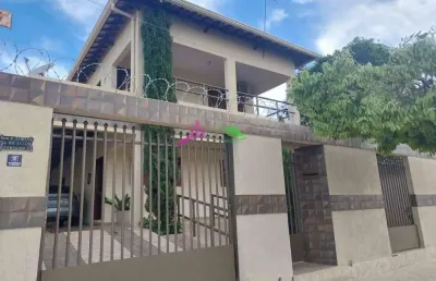 Sobrado à venda, com 4 quartos, no bairro estância itanhangá, em caldas novas(go)