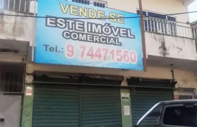 Prédio comercial com 300m² no centro da mantiqueira