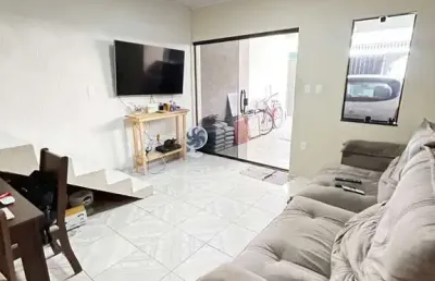 Casa em xerem - mantiqueira na rua da feira  com 3 quartos e garagem
