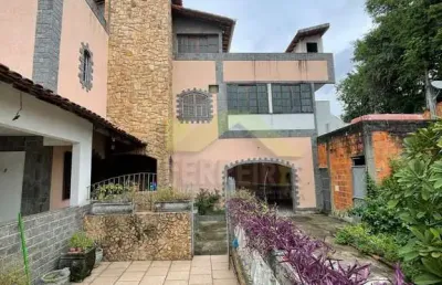 Casa espetacular estilo colonial a 10min de duque de caxias.