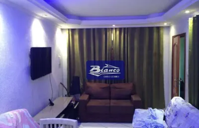 Vendo sobrado com 3 dorms sendo 1 suite,2 vagas de garagem.