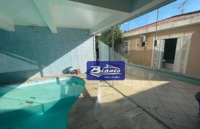 Maravilhosa casa térrea isolada c/ piscina na melhor rua do jardim vila galvão!!