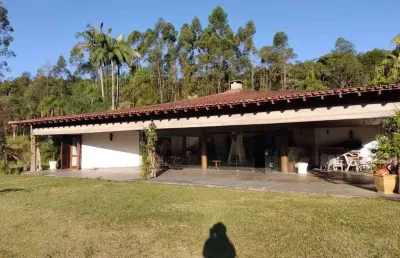 Casa à venda em vargem grande paulista, em área de 3.000 m² | batelli imóveis