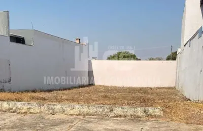 Terreno à venda no Jardim São Domingos, Marília 