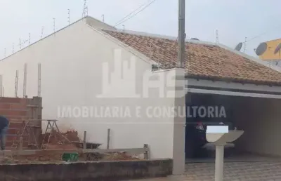 Casa com 3 quartos à venda no Centro (Lácio), Marília 