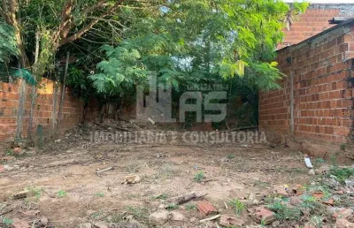 Terreno à venda no Núcleo Habitacional Nova Marília, Marília 