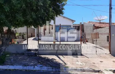 Casa com 2 quartos à venda no Jardim Santa Clara, Marília 