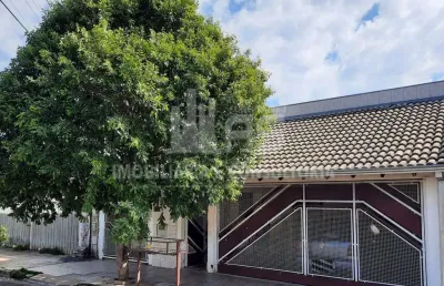 Casa com 3 quartos à venda no Parque Nova Almeida, Marília 