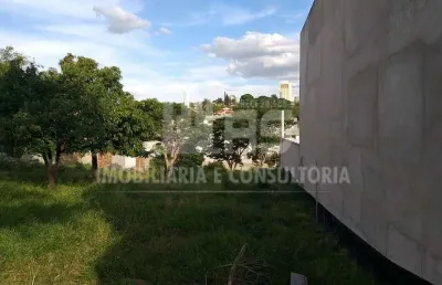 Terreno à venda no bairro alto cafezal - marília/sp